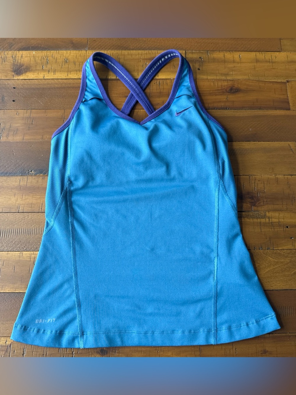 VTG Nike FIT DRY Low Cut V-Neck Tank Top Y2K Women Blue Racerback Shelf Bra sz M